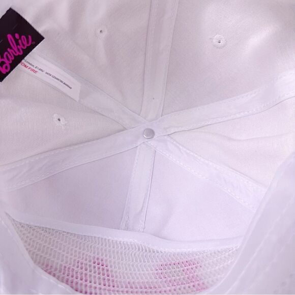 ɴᴡᴛ ʙᴀʀʙɪᴇ x ᴜᴏ ꜱɴᴀᴘʙᴀᴄᴋ ʟᴏɢᴏ ʜᴀᴛ - Picture 16 of 17